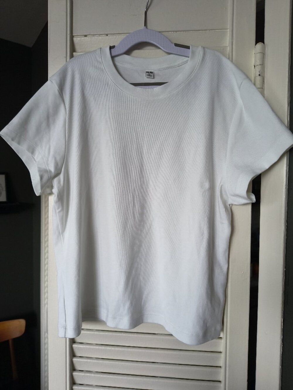 3/$30 PROMO - UNIQLO White Ribbed Crew Neck Tee | Fits Like MEDIUM (Tag XL)